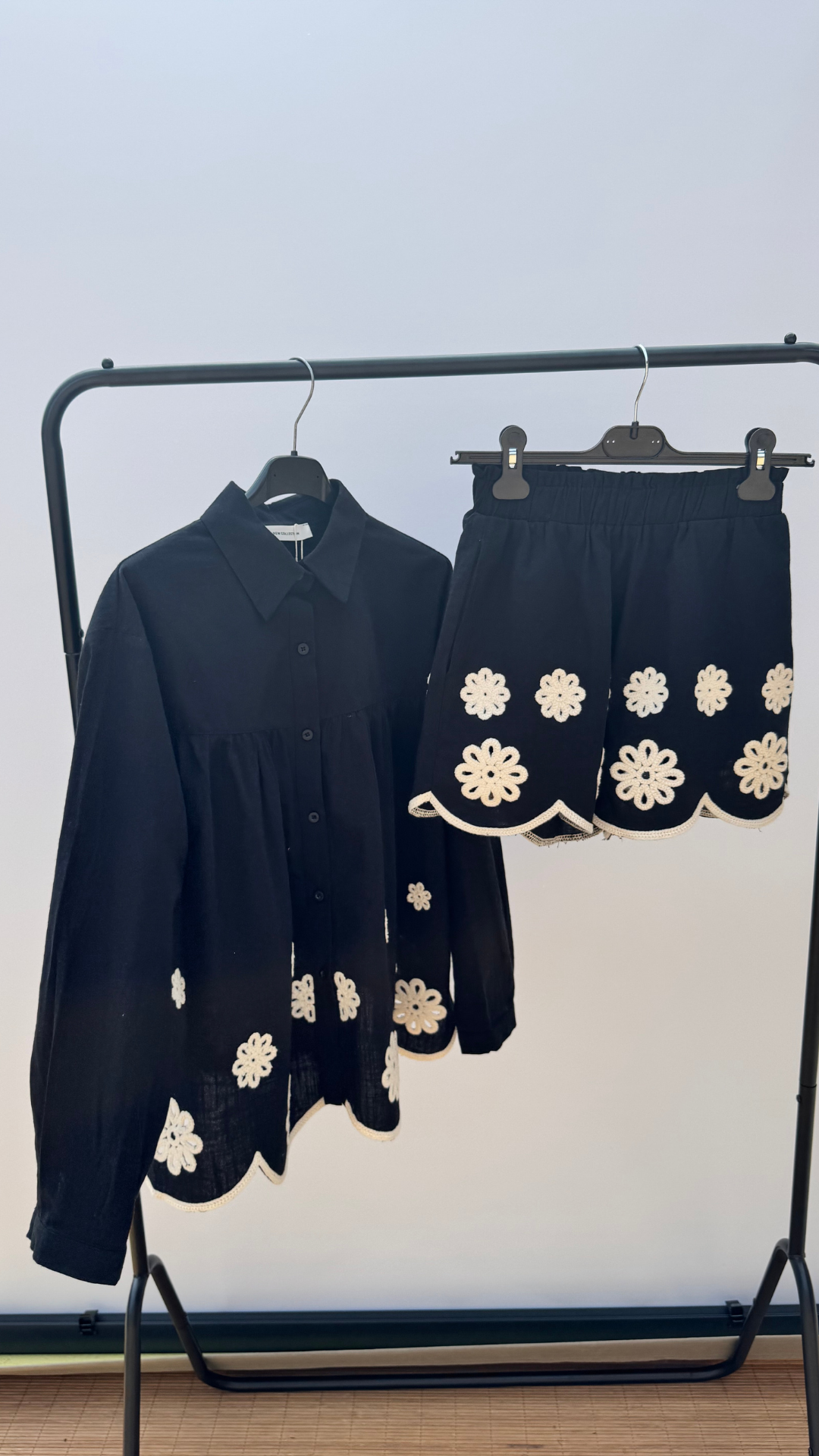 Black broderie Set
