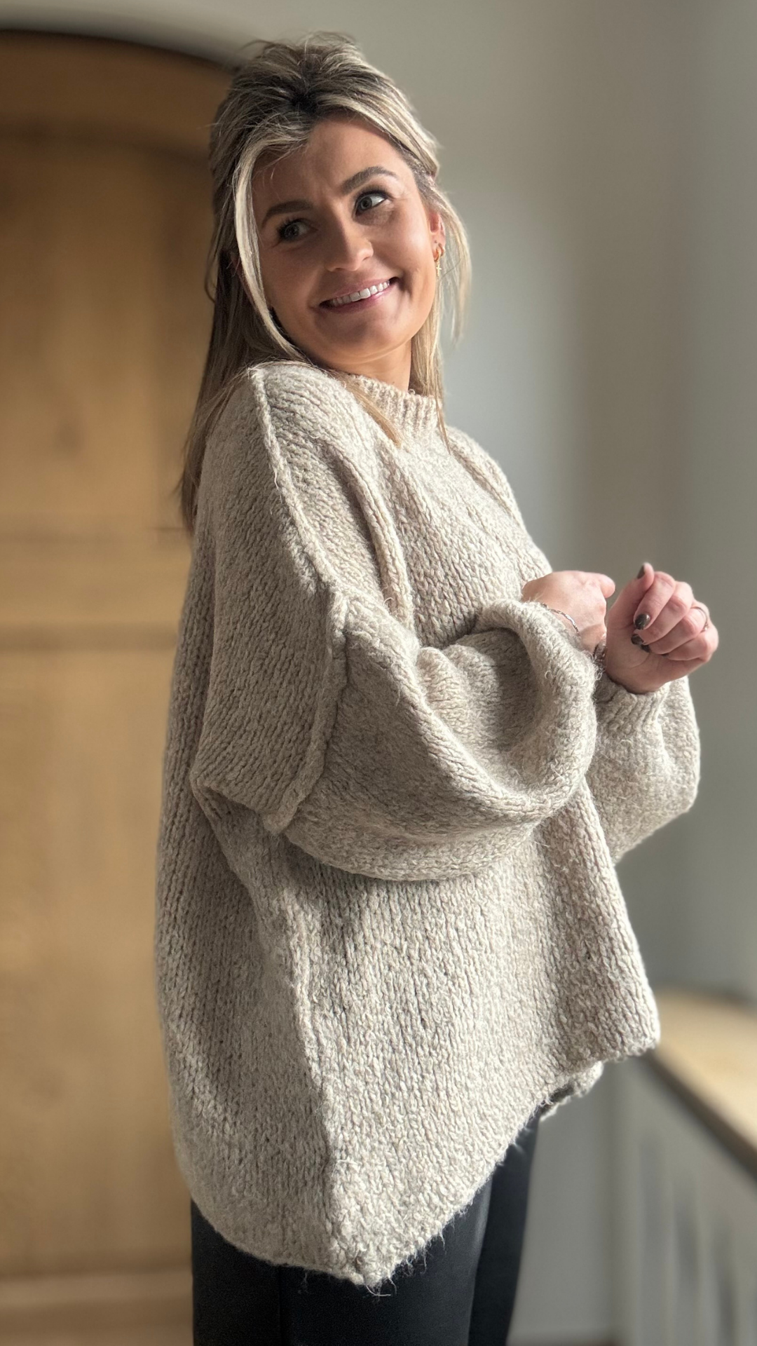 Beige knit
