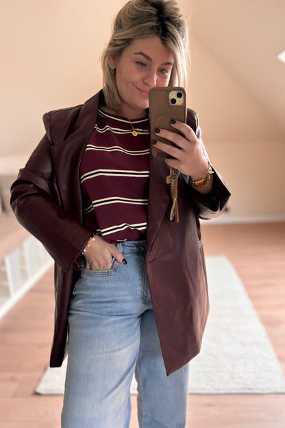 Burgundy leatherlook blazer