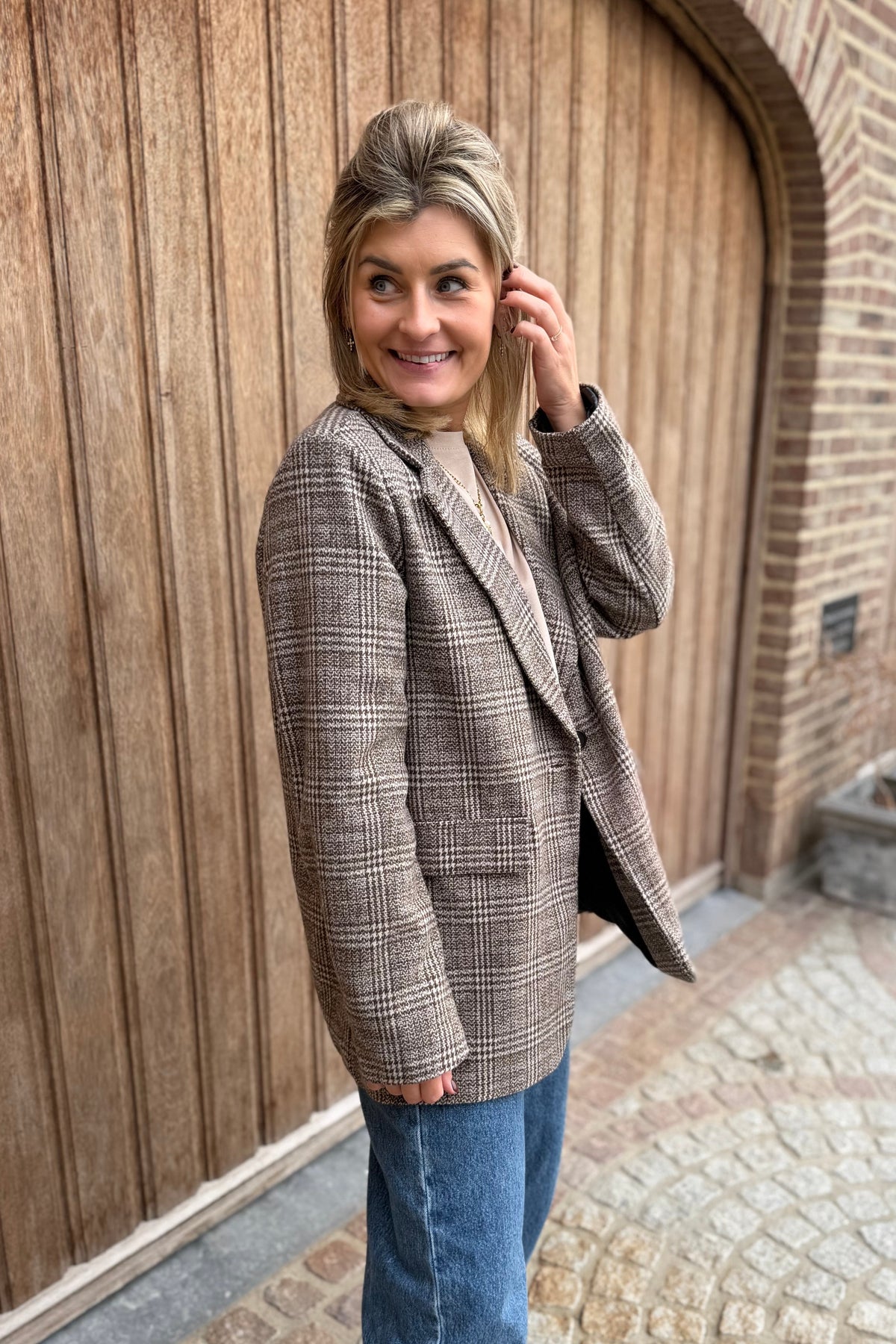 Nell blazer