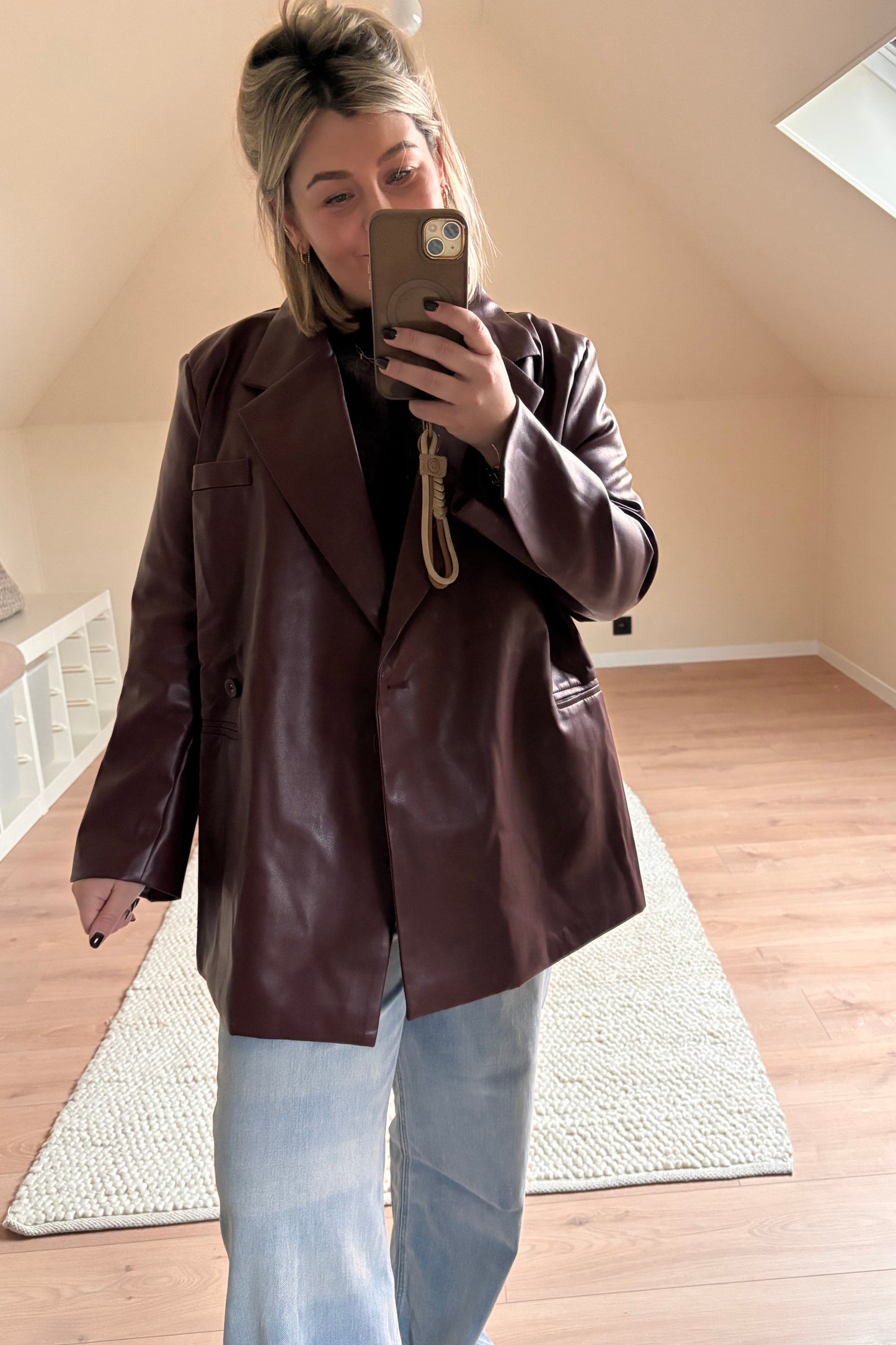 Burgundy leatherlook blazer