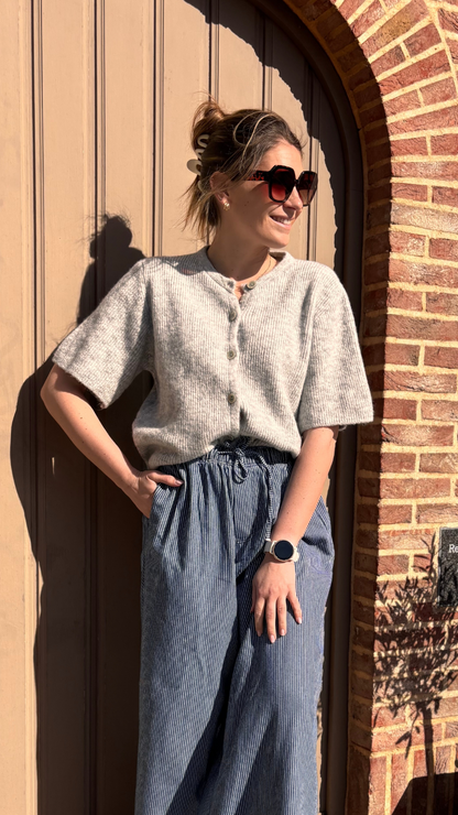 Grey vest short sleeves