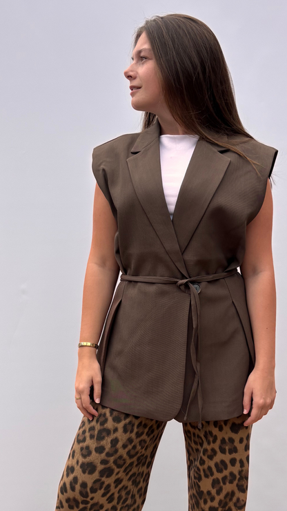 Sleeveless blazer brown