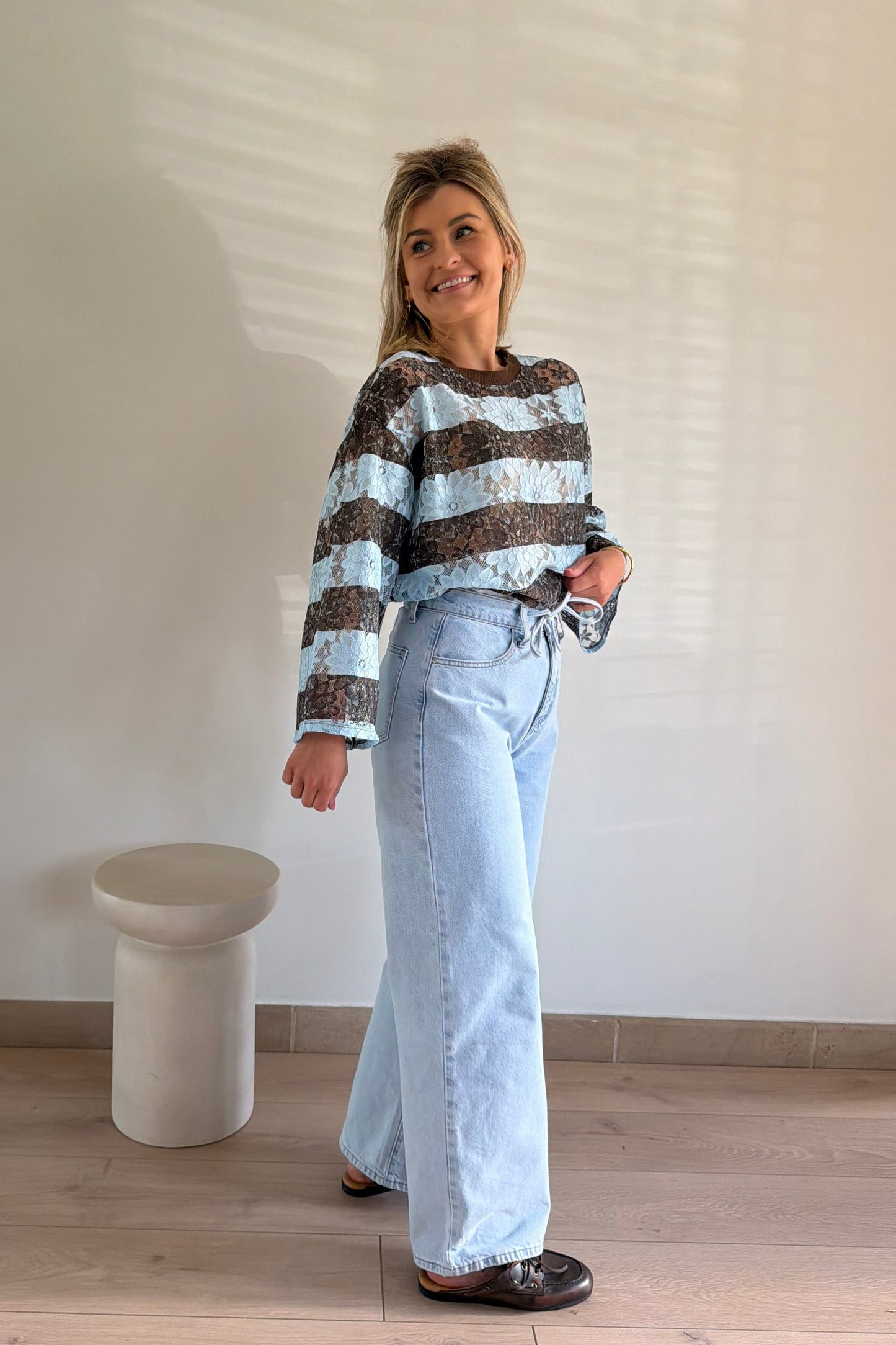 Yara lace blouse