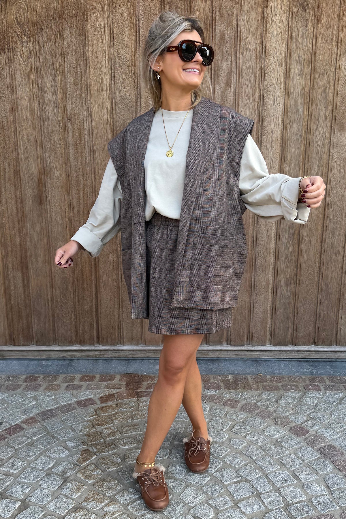 Phoebe longsleeve (beige)