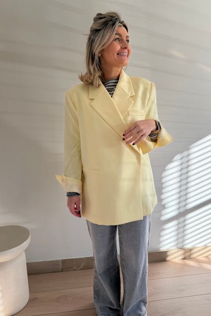 Buttercream oversized blazer