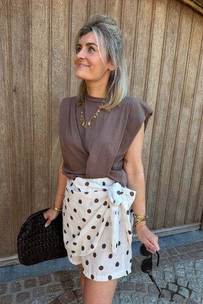 Inès top bruin