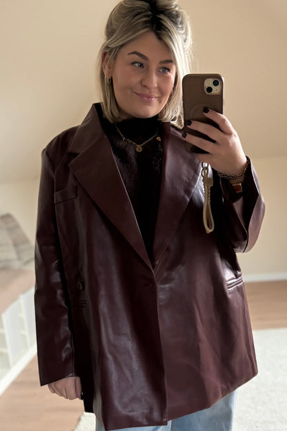Burgundy leatherlook blazer