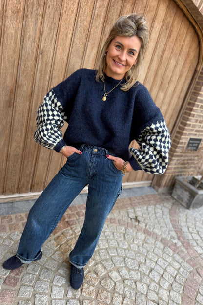 Eloise pull